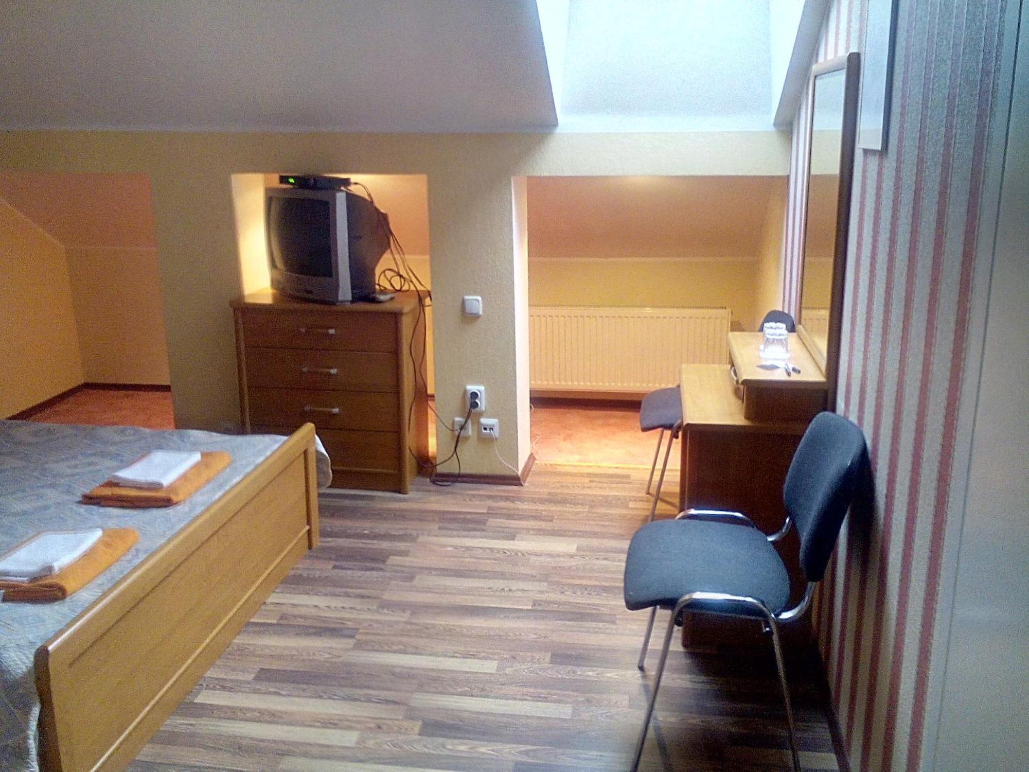 Central Hotel Narva Cameră foto