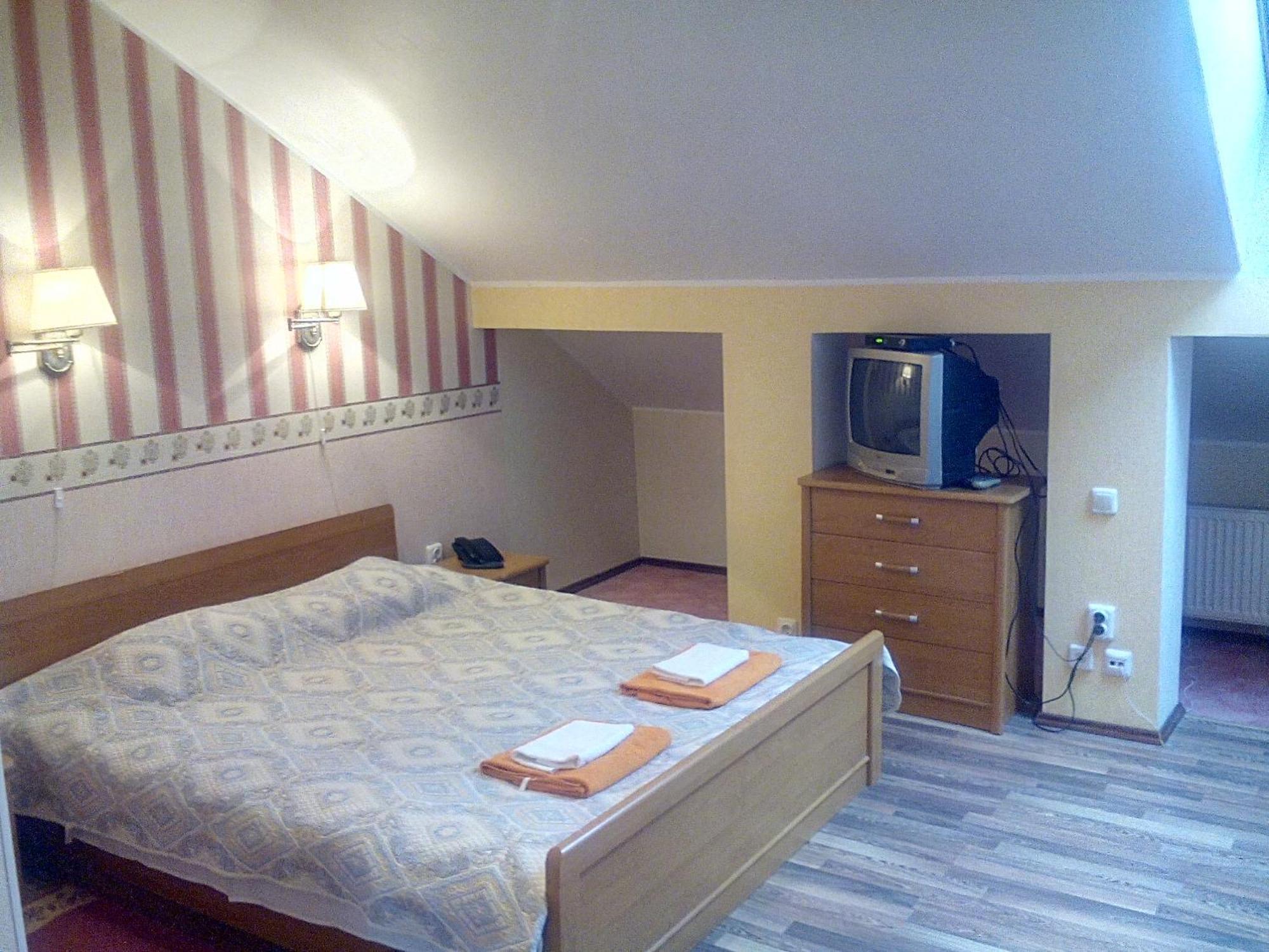 Central Hotel Narva Cameră foto