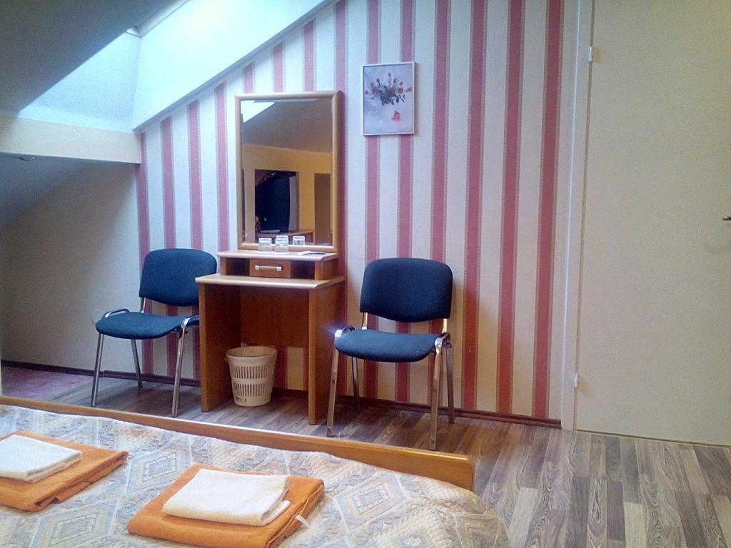 Central Hotel Narva Cameră foto