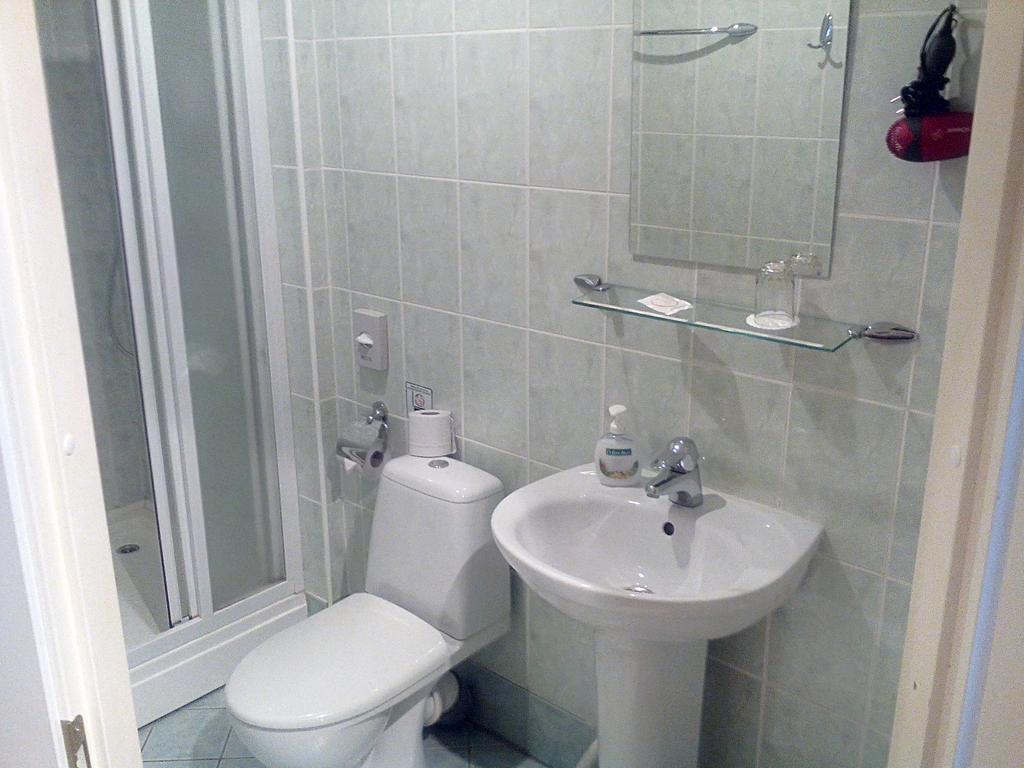 Central Hotel Narva Cameră foto